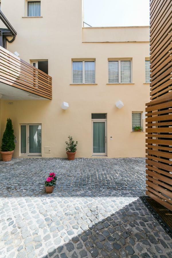 Demetra Eco Guest House Roma Esterno foto
